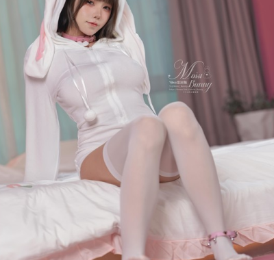 咬一口兔娘 10月月票特典『雪绒兔』[32P-356MB]