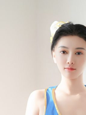 雅茹老师(秀人网) – 秀人内部私购无水印照片作品合集2套 1.2GB