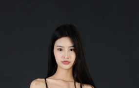 国模 行色 小雅 私拍套图无水印原版写真619P 6.2G