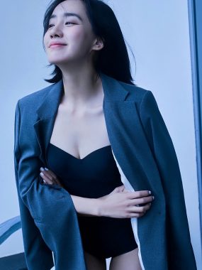 王智泳装照片高清壁纸合集15P 照片总共大小44.2MB[网盘下载]